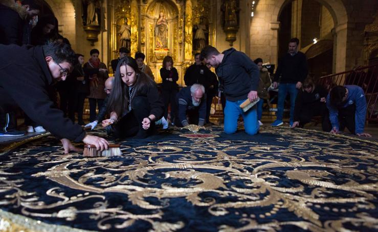 El Manto procesional de la Virgen de la Soledad