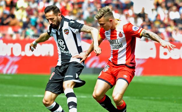 El Girona no puede con el mejorado Levante de Paco López