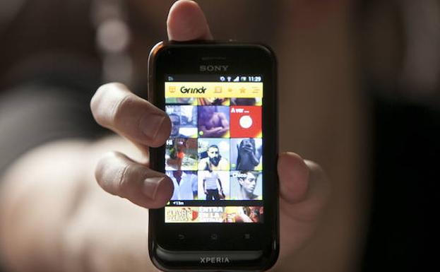 Grindr, el Tinder gay, comparte datos de VIH de sus usuarios con terceros