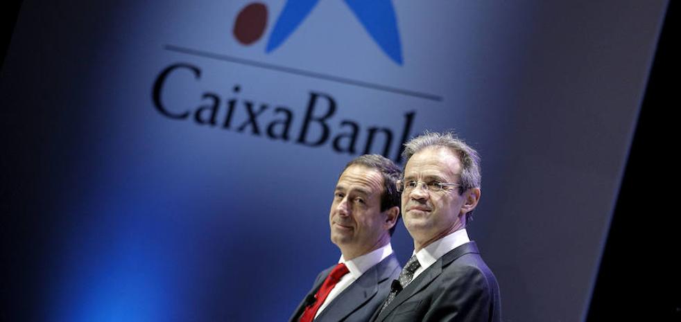 CaixaBank insiste en que trasladar su sede de Cataluña a Valencia fue «la mejor decisión»