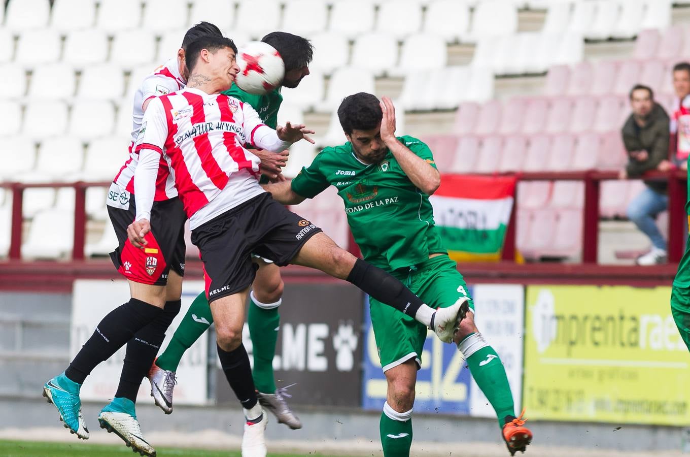 Las mejores imágenes del partido UDL-Gernika