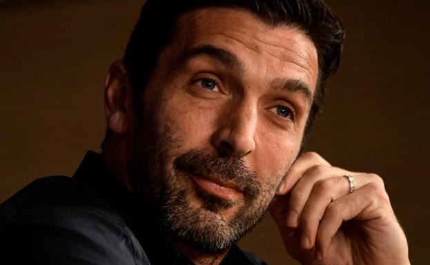 Buffon: «Si es mi último partido de la Champions, firmo jugarlo en el Bernabéu»