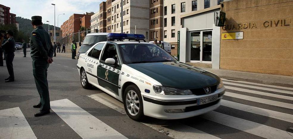 Finaliza tras más de cinco horas el registro de la Guardia Civil en Diplocat