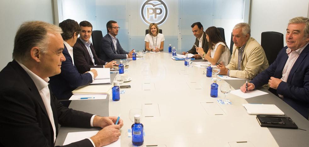 El PP rescata la reforma para dar la alcaldía al partido más votado