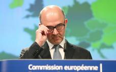 Moscovici pide a España seguir con políticas fiscales «responsables» tras dispararse su déficit al 2,6%