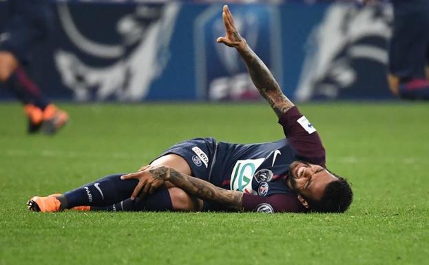 Peligra el Mundial para Dani Alves