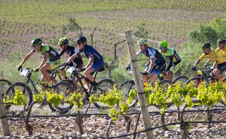 La Rioja Bike Race - Tercera etapa: El paso por el meandro de Mantible