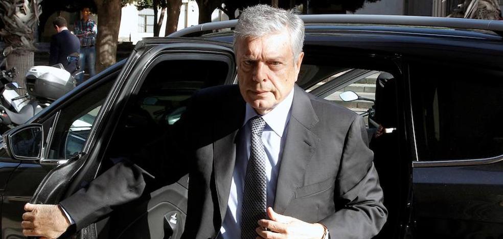 El expresidente de la CAM confiesa el cobro irregular de 600.000 euros en dietas