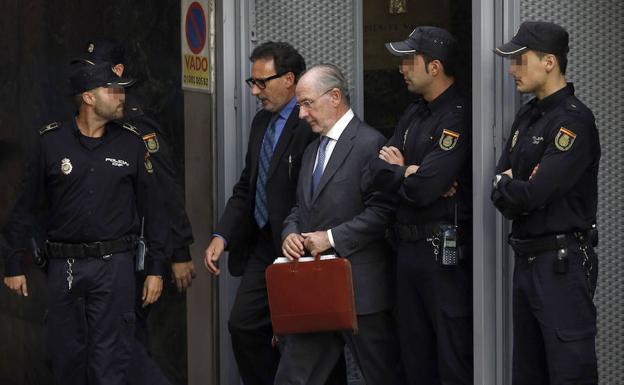 La jurisprudencia del Supremo acerca a Rato a la cárcel por el caso de las tarjetas 'black'