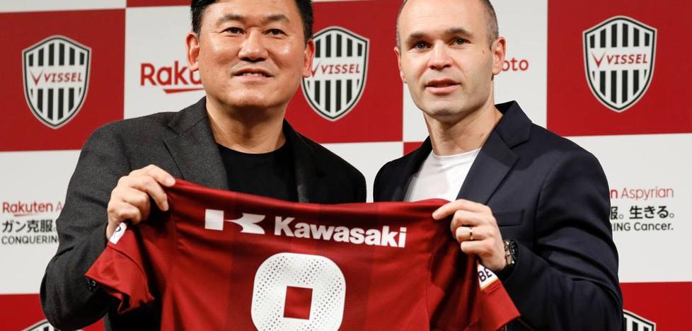 Andrés Iniesta: «Estoy muy feliz, siento admiración y respeto por el fútbol japonés»