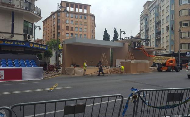 ¿Vas a ver el desfile a un balcón en la zona 'cero'? Que sea antes de las 9