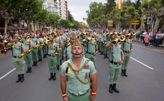 «A 160 pasos por minuto y un solo corazón...»