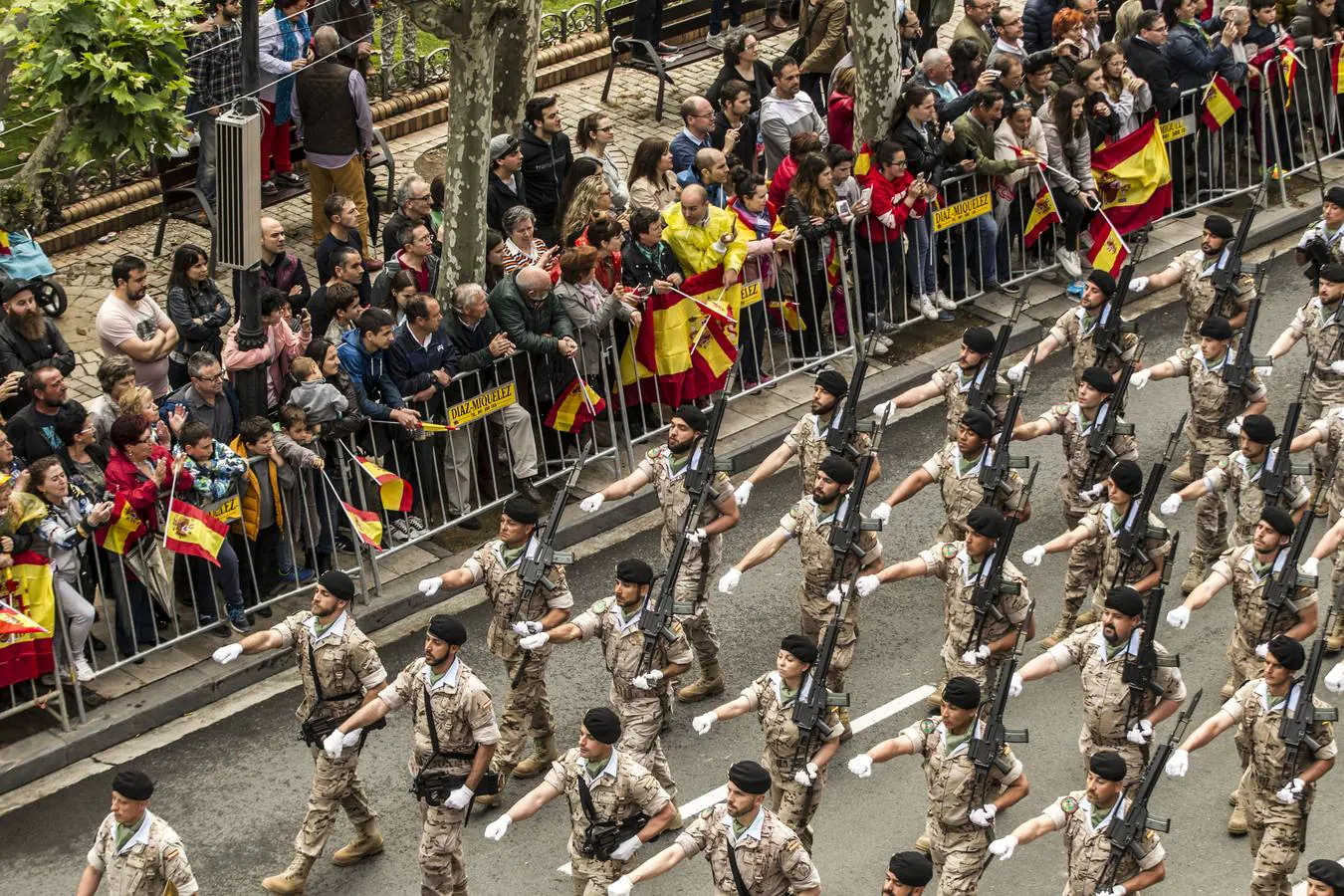 Exitoso desfile en Logroño (II)