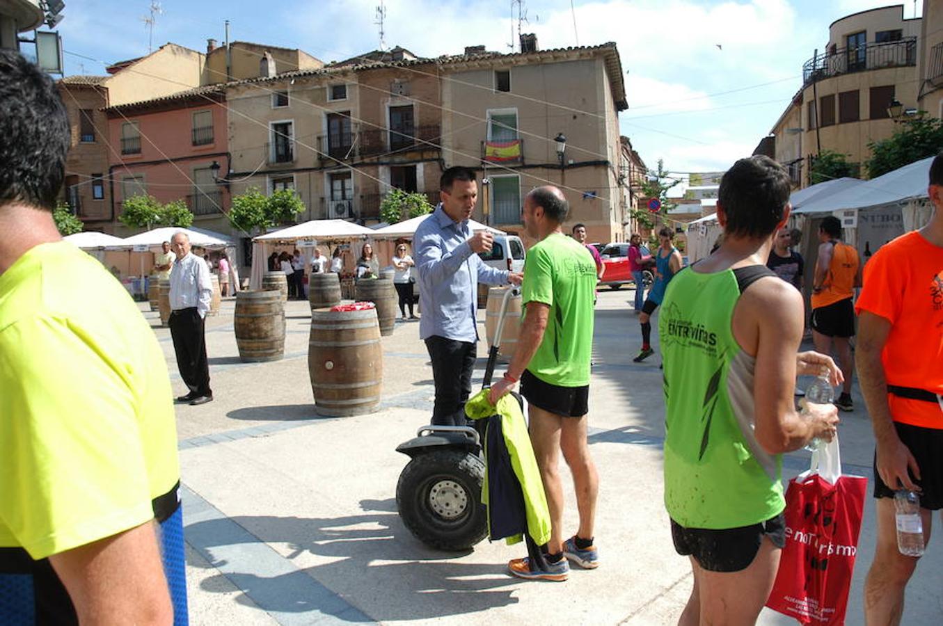 Marcha solidaria y carrera Runners & Wine en Aldeanueva (I)