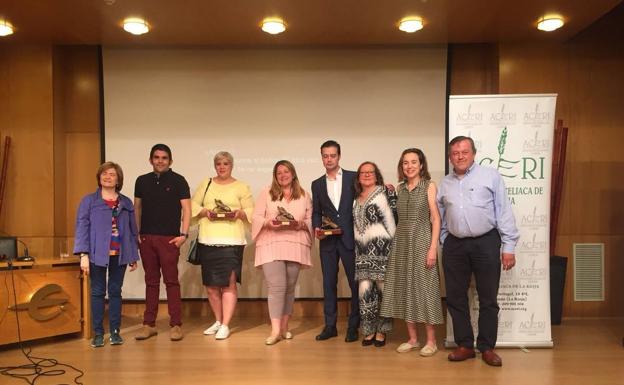 La Asociación de Celíacos reconoce a Esther Herranz, el Restaurante Iruña y Baños de Río Tobía