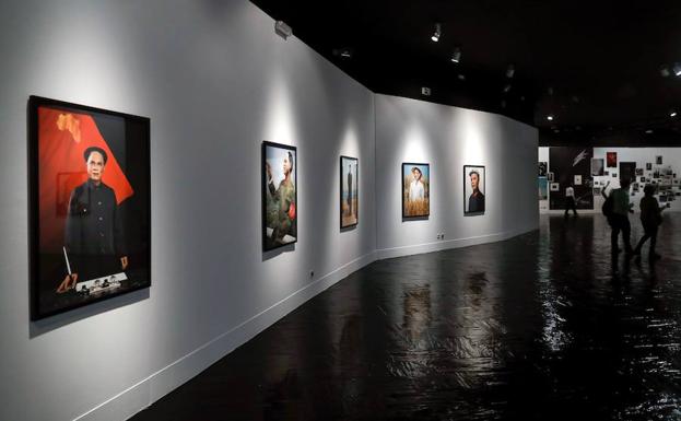 Samuel Fosso y Leopoldo Zugaza, premios PHotoEspaña