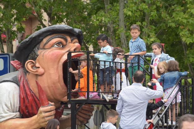 El Reloj marca la hora de subirse a la fiesta