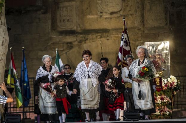 Con flores a Bernabé y con vistas a 2021