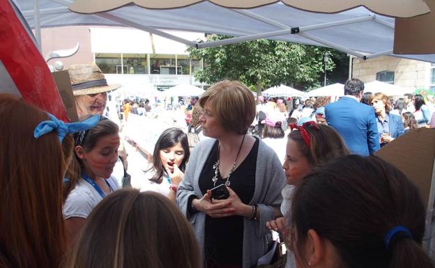 Los alumnos riojanos exhiben sus dotes comerciales en la clausura del plan de emprendimiento