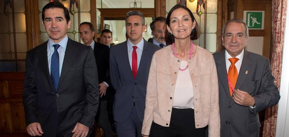 La ministra de Industria aclara: «No venimos a derogar» todas las leyes del PP