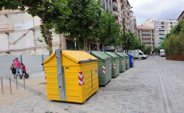 El PSOE logroñés pide poner contenedores adaptados para personas con movilidad reducida