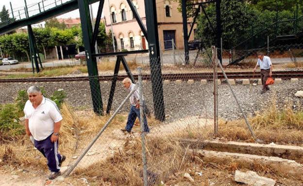 CS pide alternativas para conectar las calles Gonzalo de Berceo y Fuenmayor