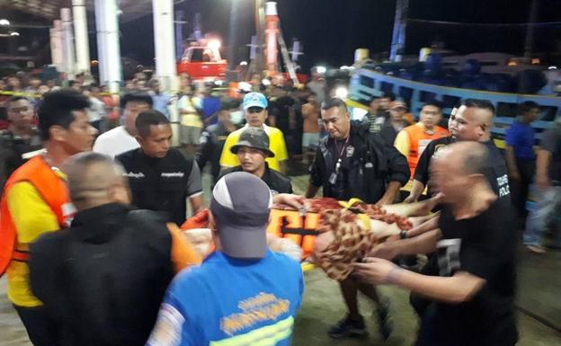 Desaparecidas cerca de 50 personas tras el naufragio de dos embarcaciones en Tailandia