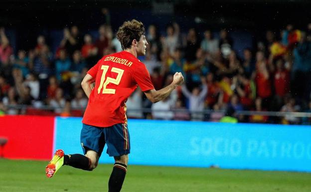 El Madrid recluta a Odriozola para que compita con Carvajal