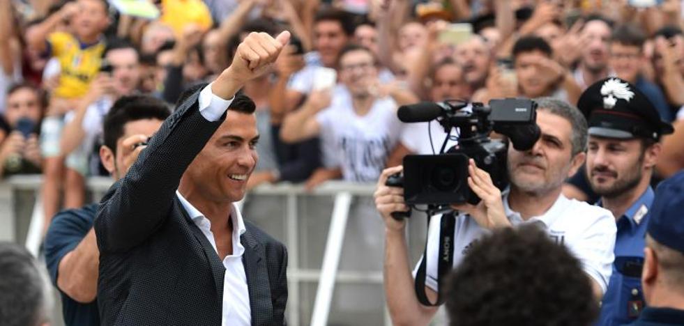 Cristiano Ronaldo: «Venir a la Juventus es un paso adelante»