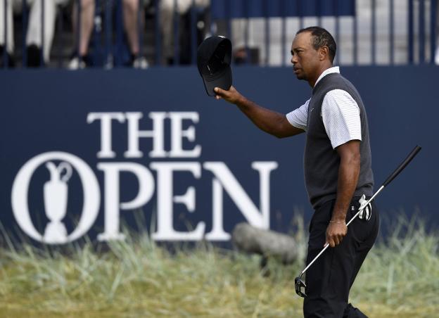 Tiger despierta en Carnoustie