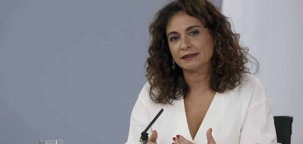 El Gobierno advierte que habrá un «ajuste» fiscal si se rechaza la senda de déficit en las Cortes