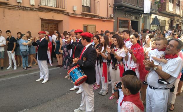 Las mujeres que quieren bailar en 'La Gaita' de Cervera esperan a hoy