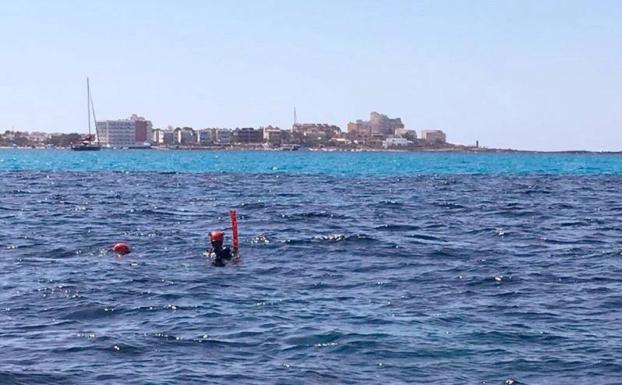 Una lancha amputa un brazo a un bañista y destroza la pierna a otro en Mallorca