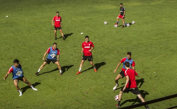 Langreo y Gimnástica de Torrelavega, primeros rivales del Calahorra y la UDL en la Copa del Rey