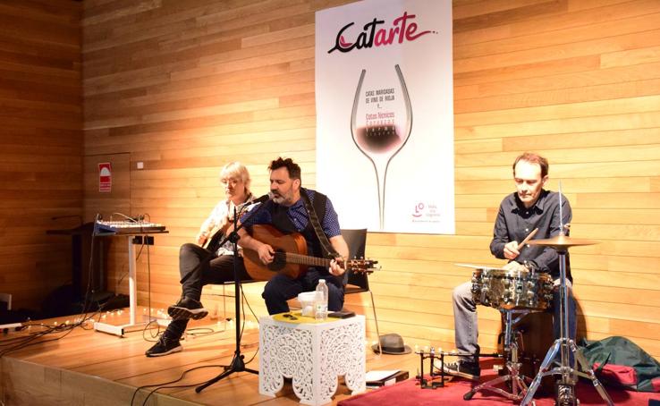 Catarte arranca con vino y blues