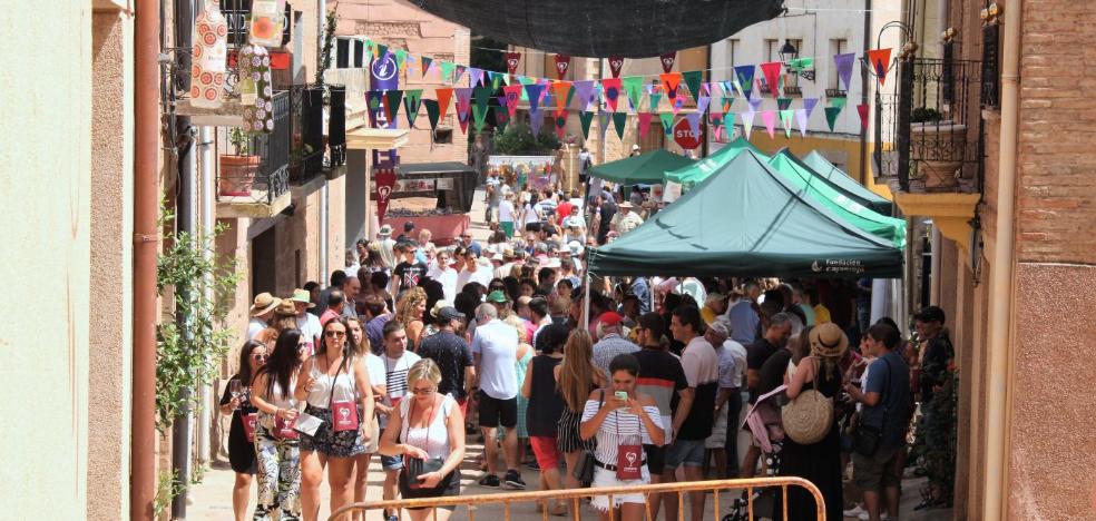 Cordovín abrió de par en par sus bodegas a varios cientos de visitantes