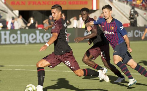 El Milán vence al Barça con un gol de Silva en el tiempo de descuento