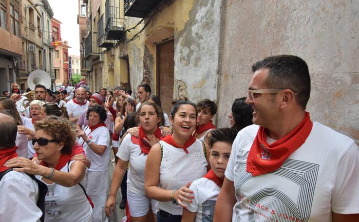 Alfaro: todos detrás de la charanga