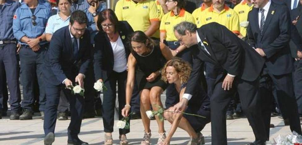 Encontronazo entre Torra y Albiol en el homenaje de Cambrils