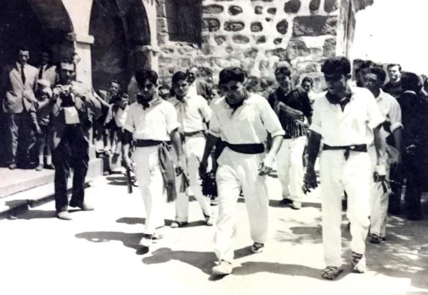 La Retina: antiguos danzantes de Azofra