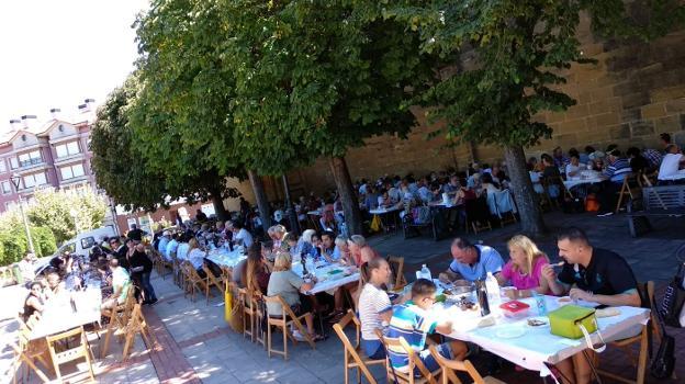 Las Huertas celebra su comida popular