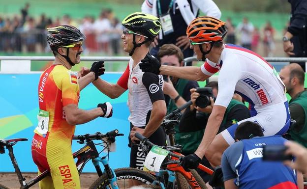 La España de Coloma, séptima en los relevos por equipos a 2:03 de Suiza