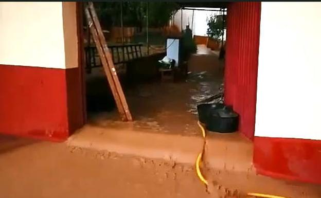 Viviendas anegadas en el barrio de Yagüe