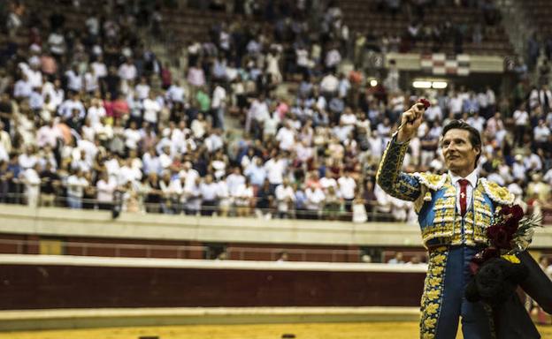 El Juli y Urdiales cortan sendas orejas de distinto peso en Logroño