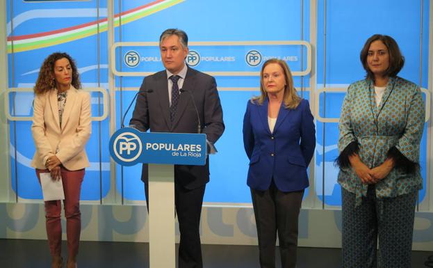 Pérez Pastor asegura que el Gobierno de Sánchez es un «intento de golpe de efecto»