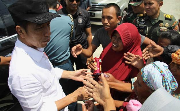 El presidente de Indonesia: «Necesitamos tres semanas para evaluar los daños antes de reconstruir»