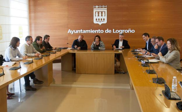 San Martín, Sáinz e Iglesias defienden la limpieza en la contratación y desvinculan al Ayuntamiento de la trama 'Enredadera'