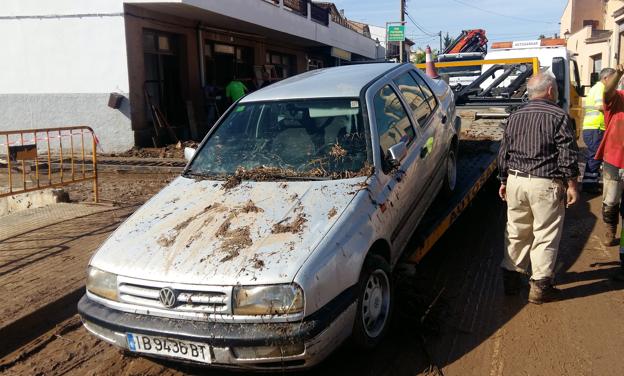 Un incesante olor a humedad que no dejará dormir en días a los vecinos