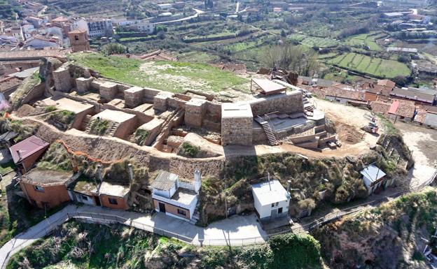 Siete artistas internacionales participan en Nalda en el I Encuentro Internacional Paisajes de la Cultura del Vino y el Aceite