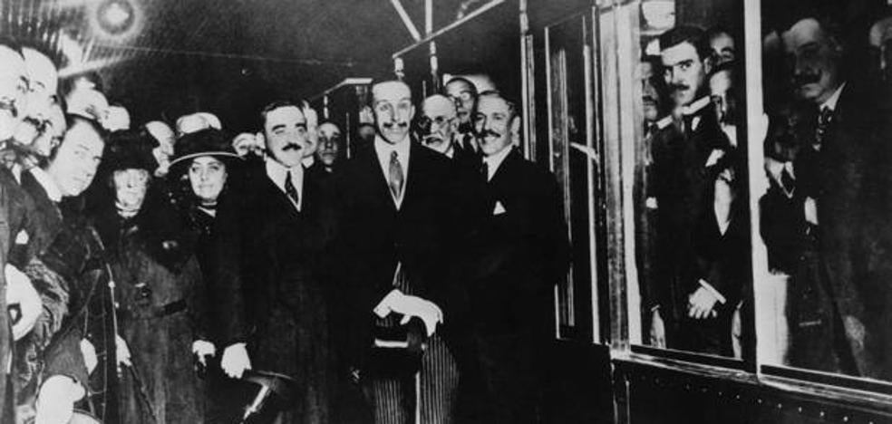 99 años del viaje de Alfonso XIII en metro… y del alcalde logroñés de Madrid